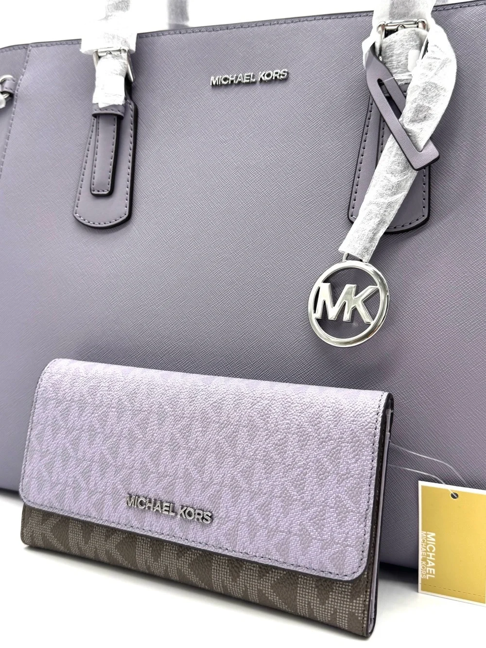 Michael Kors Voyager Large Leather Tote Bag w Matching Trifold Wallet - Lilac